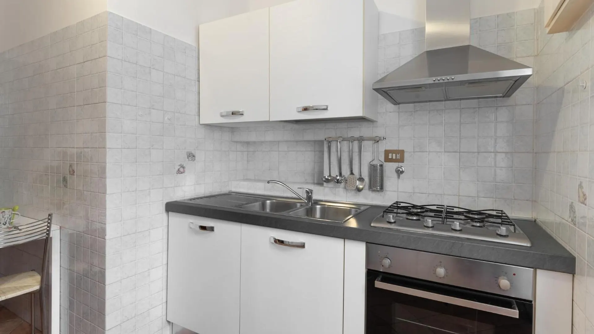 Apartment La Fenice Guest House Rome
