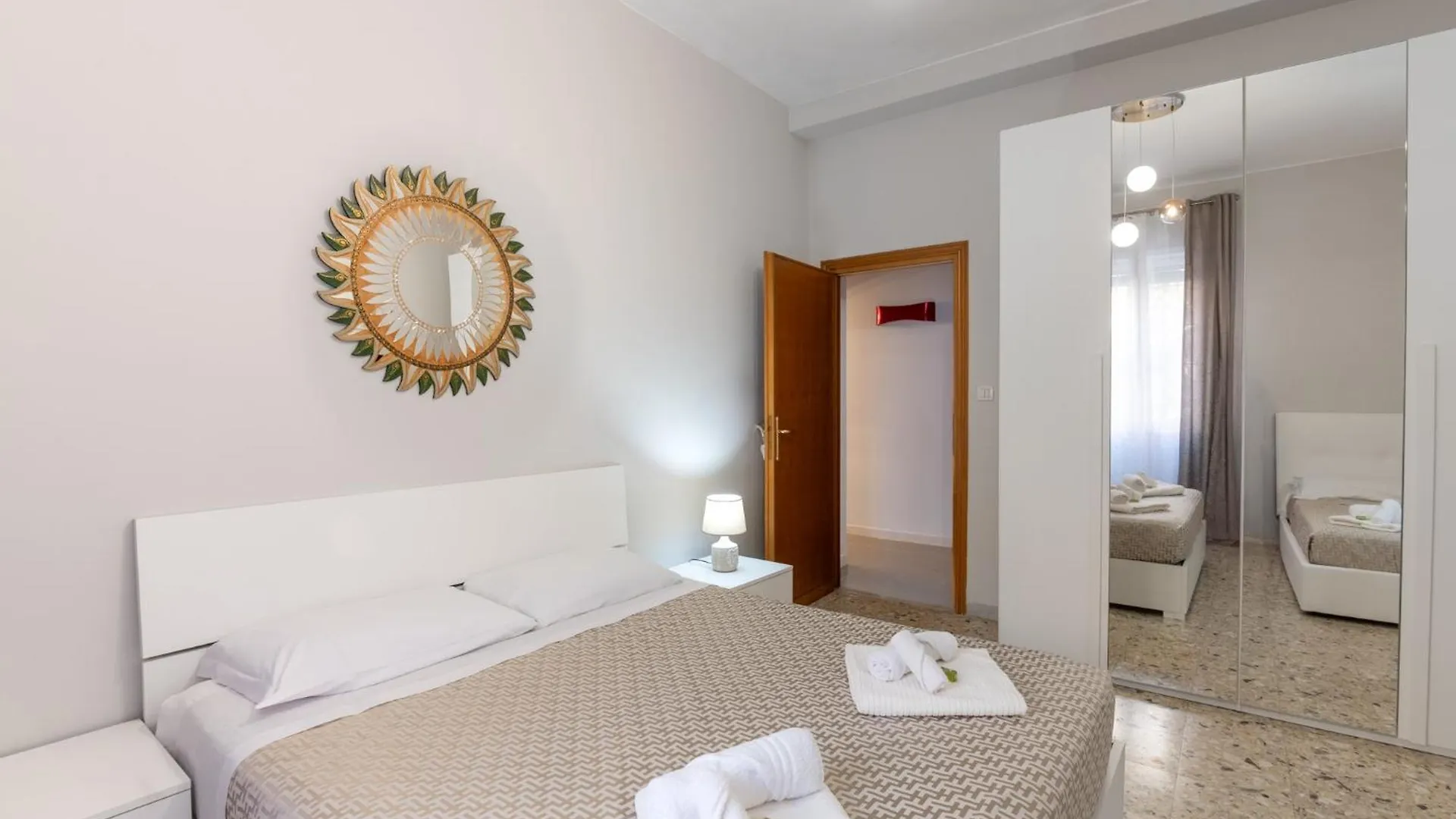 Apartment La Fenice Guest House Rome